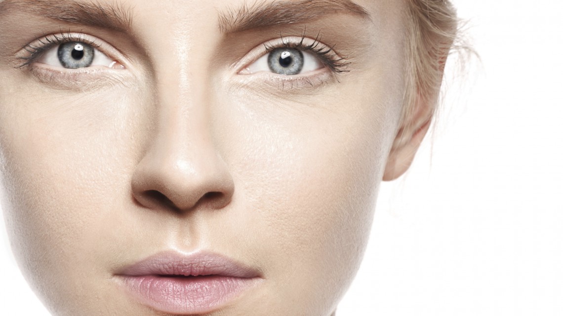 Hautreinigung Schwarze Mitesser Loswerden Mithilfe Dieses Gerats Sauberst Du Deinen Poren Wie Beim Kosmetiker Bunte De