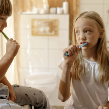 Die besten Tipps und Tricks, um Kindern das Zähneputzen schmackhaft zu machen